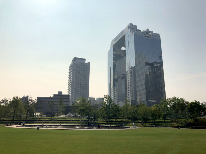 うめきた芝生公園
